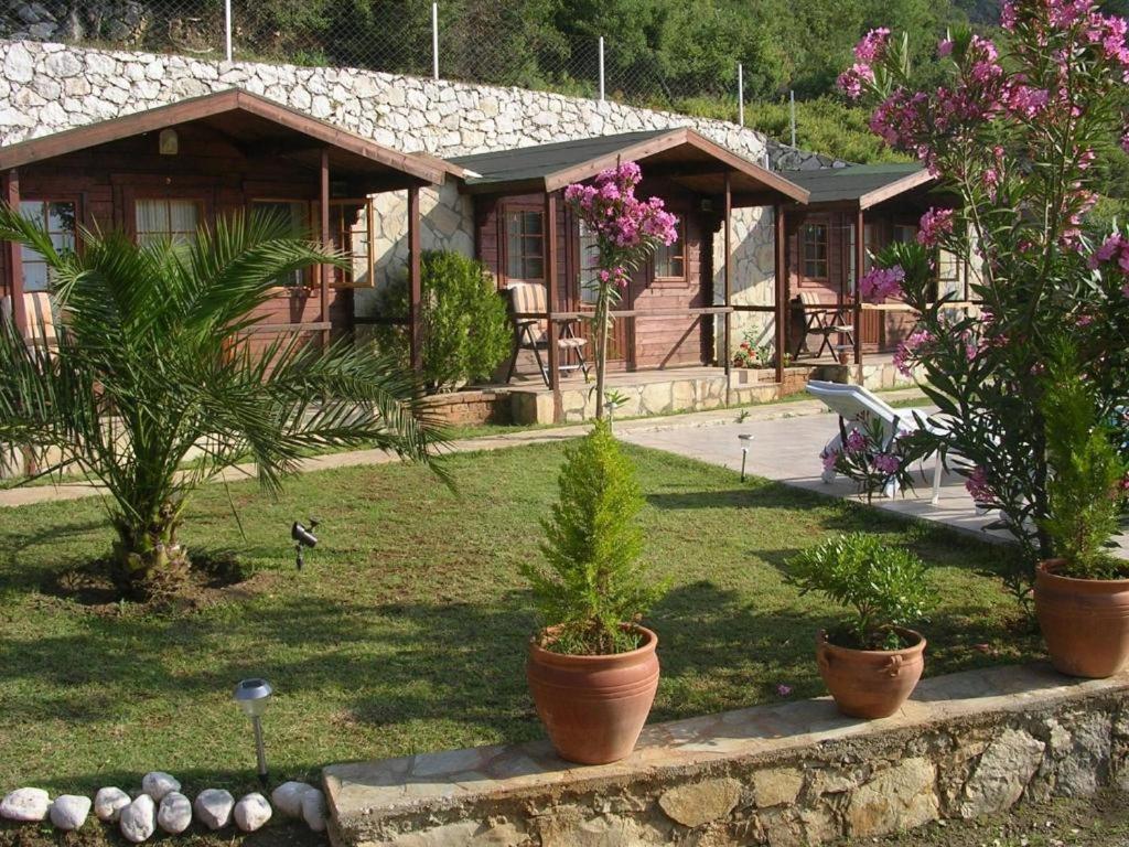 Onur Motel Faralya Fethiye Zewnętrze zdjęcie